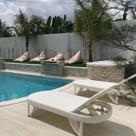 Kelapa Surf Villa